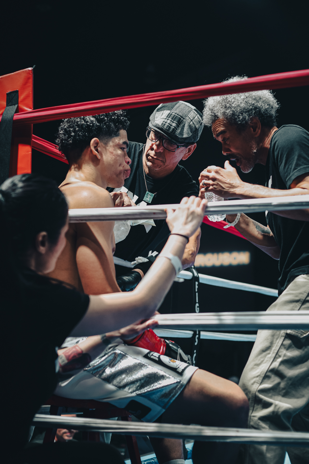 Between-rounds corner instruction